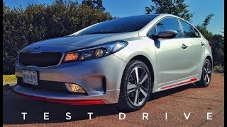 KIA Forte 2018  Prueba de Manejo [upl. by Garceau]