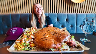 This Gastro Viking 4kg Chicken Sandwich Is The Biggest In Iceland [upl. by Endaira5]