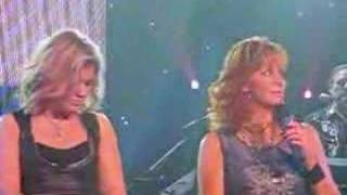 Kelly amp Reba  Up To The Mountain  Bossier City [upl. by Ahsilef]