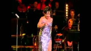 Shirley Bassey  Goldfinger 2009 subtitulos español [upl. by Naira182]