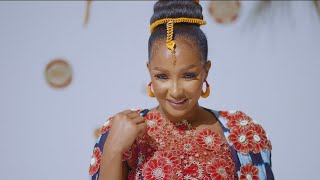 AICHA KINDIA FOULAMOUSSOU CLIP OFFICIEL 2023 [upl. by Hgielrak531]