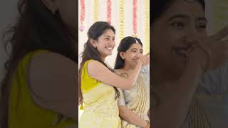 Actress Sai Pallavi lovely bonding with sister pooja [upl. by Nerat]