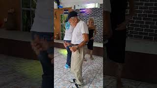 El abuelito Hipólito bailando con sabor dance bailongos [upl. by Lohman]