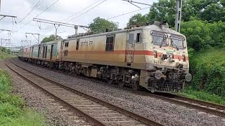 Close to 75 Hours Late Running SantragachiPune Humsafar Express Led By AJNI WAP7 At Akurdi [upl. by Karim847]