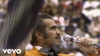 Vicente Fernández  La Ley Del Monte En Vivo [upl. by Martineau183]