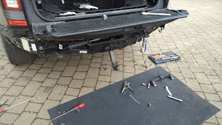 Range Rover L405 Retrofit Factory Genuine Deployable Towbar [upl. by Yrennalf]