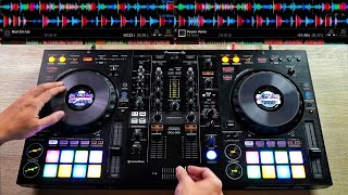 PRO DJ DOES CLUB MIX ON THE DDJ800  DJ Carlo Atendido [upl. by Kaliski]