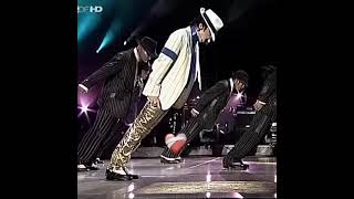 Michael Jackson🔥 funny moonwalk viralvidel transicion football 90s [upl. by Ramso]