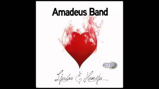 Amadeus Band  Stopala  Audio 2009 HD [upl. by Tnemelc]