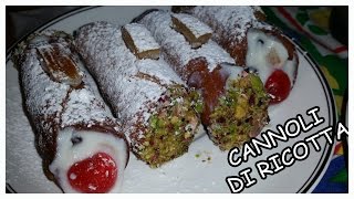 Cannoli di Ricotta Siciliani  Ricetta per la buccia dei Cannoli e la crema di ricotta [upl. by Hafinah]