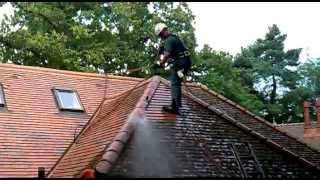 Roof cleaning Bedfordshire  Cleaning Rosemary clay roof tiles by Great Outdoors and In Ltdmp4 [upl. by Kadner]