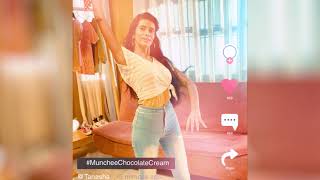 Munchee Chocolate Cream Biscuit  Online ඉන්න අයත් නැති අයත් කන්නේ මන්චි Chocolate cream බිස්කට් [upl. by Gilcrest]