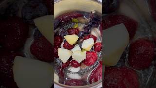 Glowing skin smoothie glowingskin smoothie healthy youtubeshorts youtube [upl. by Ikey]