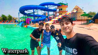 Waterpark me maja aagya with friends 😍 [upl. by Ceporah]