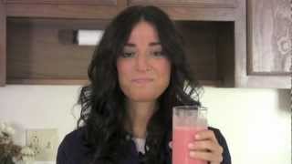 HowTo Easy Strawberry Smoothie Recipe [upl. by Netty]