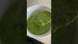 Pesto di Rucola Rucola formaggio grattugiato mandorle tritate olio e sale condite la pasta [upl. by Dloreg]