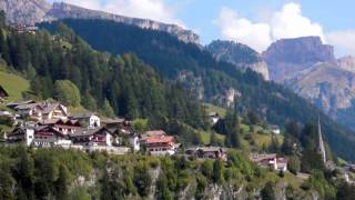 Die Dolomiten  Wolkenstein  St Ulrich  St Cristina  Grödner Tal [upl. by Kaja627]