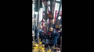 Drilling Operation Moment rig moment drilling oil operation [upl. by Sexton]