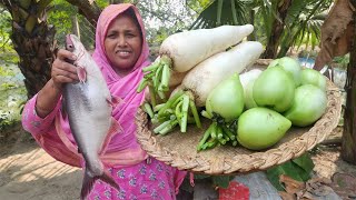 Village Style Cooking Green Tomato Radish amp Pangasius Fish Curry PANGAS Mach Diye Mula Tomato Ranna [upl. by Eahsal]