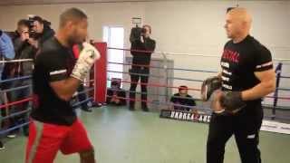 KELL BROOK amp DOMINIC INGLE WINCOBANK STYLE PAD WORKOUT  INGLE GYM  IFL TV [upl. by Ulrike255]