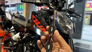 Finally 2024 KTM Duke 250 Is Here New Colour amp New Changes  New duke 250 detailed review [upl. by Eceela475]