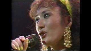 平山みき「冗談じゃない朝」198912新宿パワーステーション [upl. by Llehsar882]