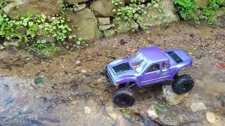 Axial SCX6 Proline Cliffhanger body river crossing [upl. by Ahseenat]