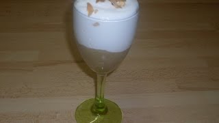 Nuage de fromage blanc sur un lit de rhubarbe  Recette dessert facile [upl. by Kciderf]