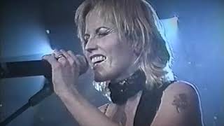 The Cranberries  Italy 1999 Live [upl. by Lapo]