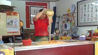 Taiwanese Soft Peanut Candy Street Food  Taiwanese Nougat Traditional Food [upl. by Ardnekat]