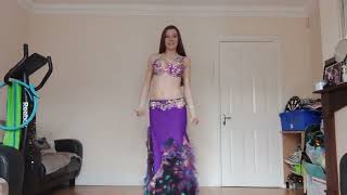 Pauline Belly Dancing to Sak Noel Salvi ampFranklin Dam  Tocame [upl. by Airt]