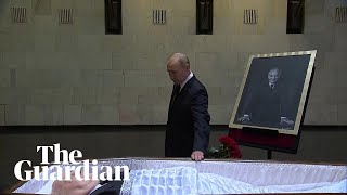 Vladimir Putin lays flowers next to open coffin of Mikhail Gorbachev [upl. by Doone]