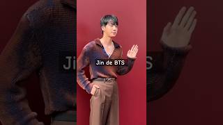 jin de bts en el desfile de Gucci fashion [upl. by Urbani]