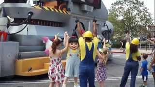 Despicable Me meet amp Greet at Universal Studios [upl. by Llet]