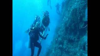 Potentially Fatal Scuba Diving Accident Intervention Bahamas 120408 HD [upl. by Garber]