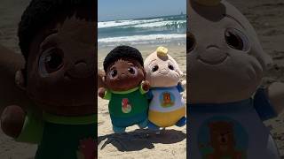 Best Friends Playdate at the Beach Toy Pretend Play cocomelon shorts [upl. by Bailey]