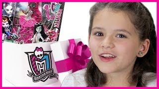 Emmas Monster High Holiday Gift Guide for Christmas 2013  Kittiesmama [upl. by Trevethick]