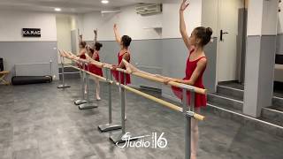 Danse Classique par Aurélia  Initiation pointes [upl. by Eugenle323]