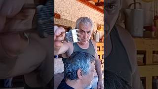 Así se cortaba el pelo antiguamente ✂️💈 Máquina corta pelo manual ✂️💈 Le corto el pelo a mi hermano [upl. by Buckingham300]