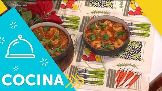 Recetas de cocina Cómo hacer un Enchilado de Camarones  Un Nuevo Día  Telemundo [upl. by Eisnil218]