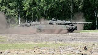 Leopard 2 demo at the Tag der offenen Tur at Oldenburg Germany 2023 [upl. by Homer]