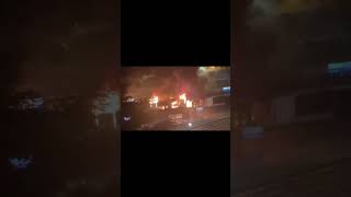 Emeutes Incendie du TRAM à Clamart [upl. by Boccaj62]