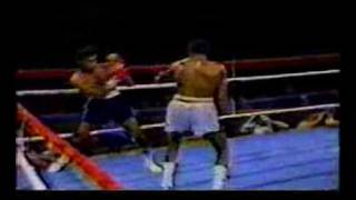 Thomas Hearns vs Marcos Geraldo  February 1982 [upl. by Adnamahs]