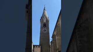 Le campane della Torre Bianca di Bressanone BZ Suonano per l’Angelus del sabato [upl. by Hurst]