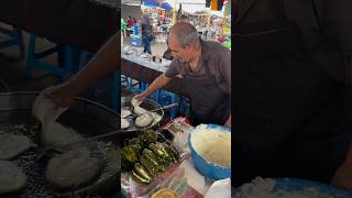 Preparando chiles capeados en el tianguis Chiles Capeados foodie viral parati [upl. by Argus]