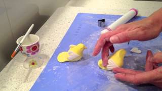 How to make a simple fondant bird [upl. by Suravaj]