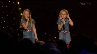 Lilla Melodifestivalen 2008  Ida amp Tilda  Tjena Hallå Hej  Sweden [upl. by Aeki]