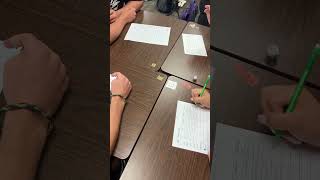 My students are playing Para en Seis It’s a super fun conjugation game that I absolutely love [upl. by Ridglea]