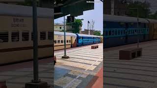 A railway station in India which starts from 2 platforms indianrailways railway train [upl. by Vance295]