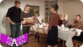 Willkommensgeschenk  Knallerfrauen mit Martina Hill  Die 3 Staffel [upl. by Evvy]